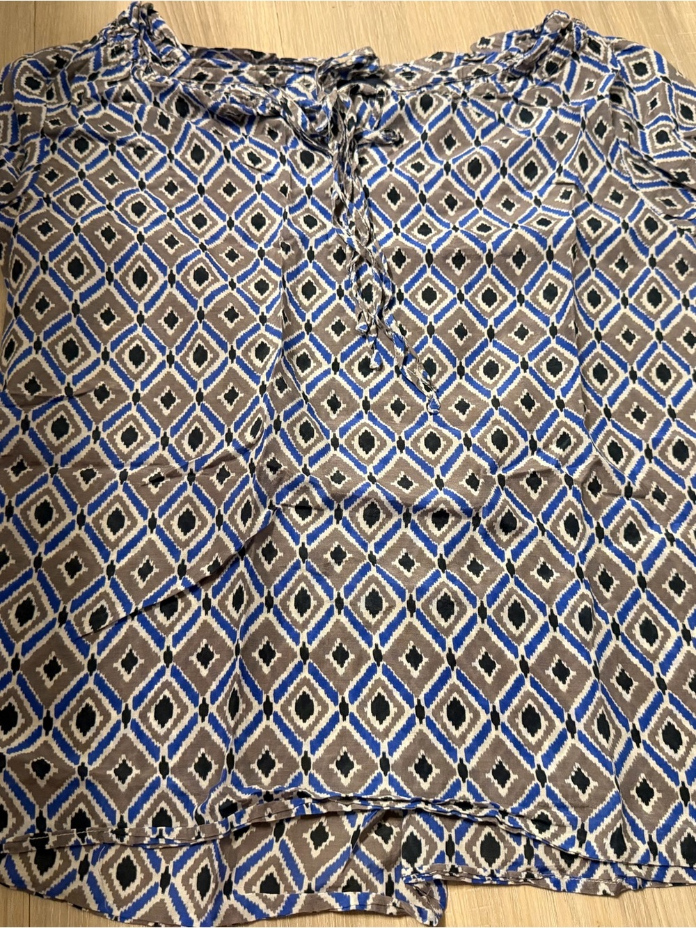 GAP (Size M)